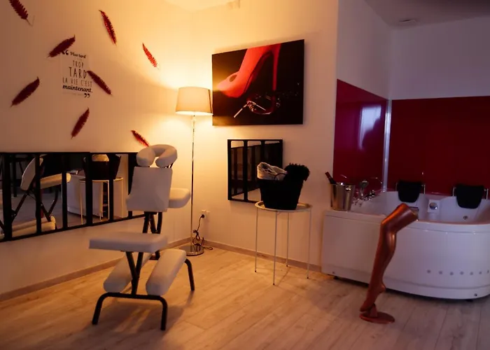 Les Folies Douces & By Nancyintimelounge Appartamento Nancy